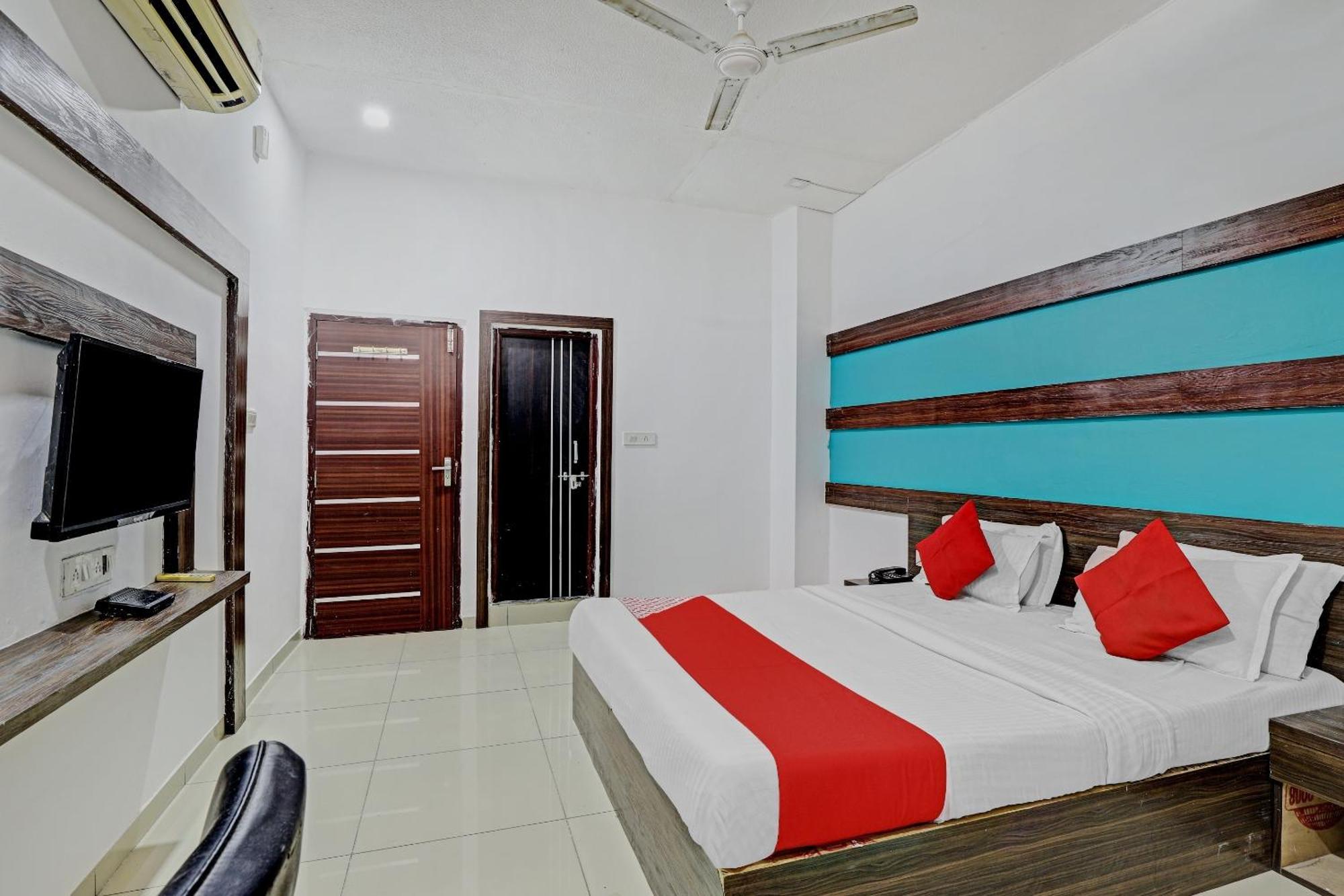 Oyo 11649 Hotel Mahima กันตินาการ์ ภายนอก รูปภาพ