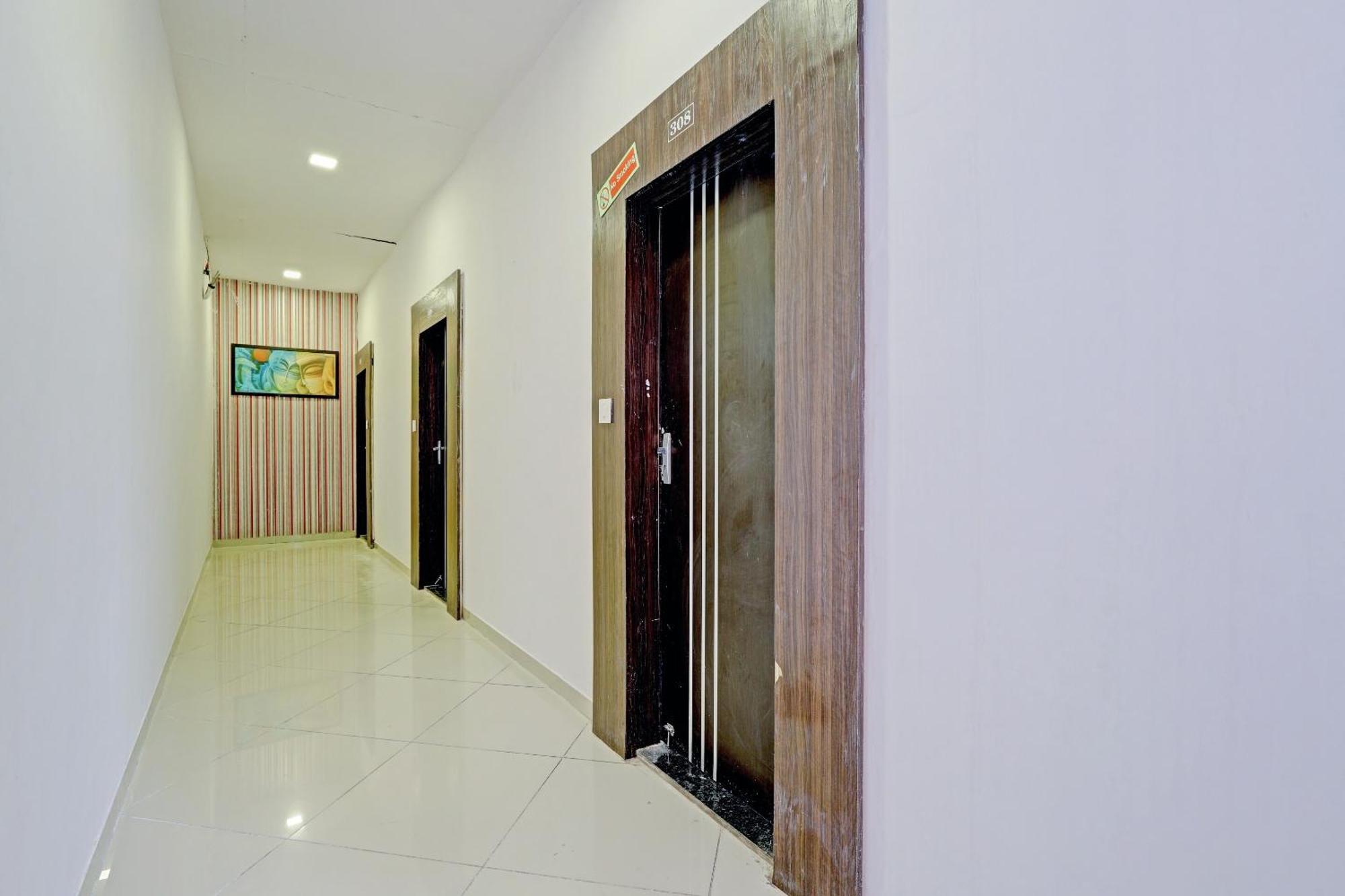 Oyo 11649 Hotel Mahima กันตินาการ์ ภายนอก รูปภาพ
