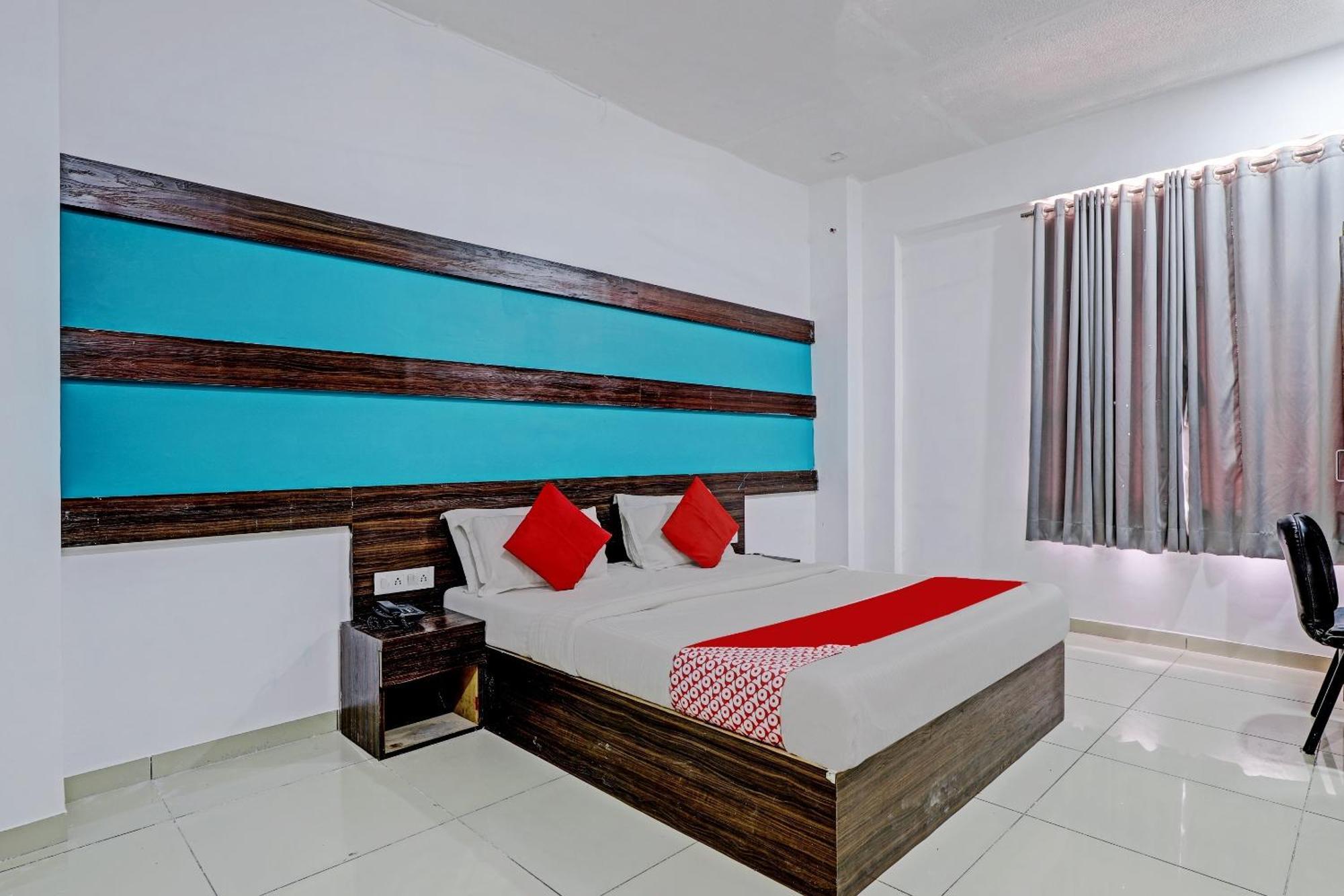 Oyo 11649 Hotel Mahima กันตินาการ์ ภายนอก รูปภาพ