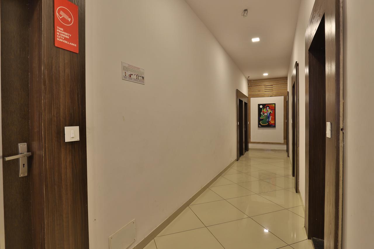 Oyo 11649 Hotel Mahima กันตินาการ์ ภายนอก รูปภาพ