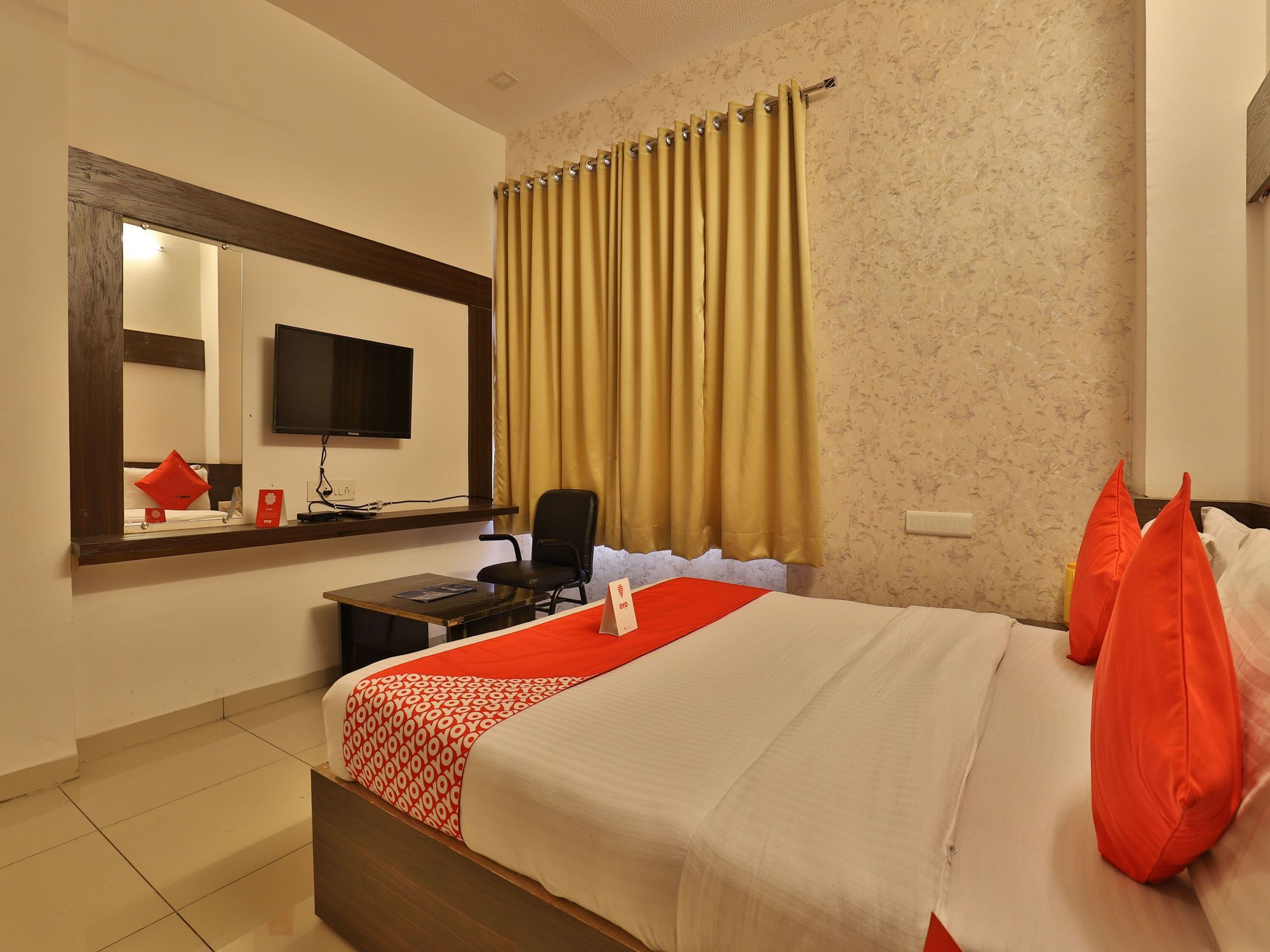 Oyo 11649 Hotel Mahima กันตินาการ์ ภายนอก รูปภาพ